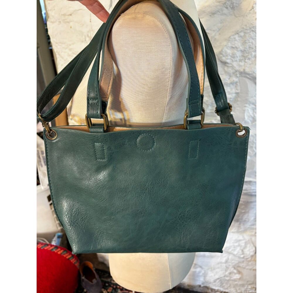 G.H. Bass Green Faux Leather 2-in-1 Crossbody Bag Removable Strap Zip Pouch